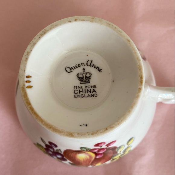 EUC Vtg Queen Anne Bone China Teacup and Saucer in a Fruit Themed Pattern - Picture 7 of 8